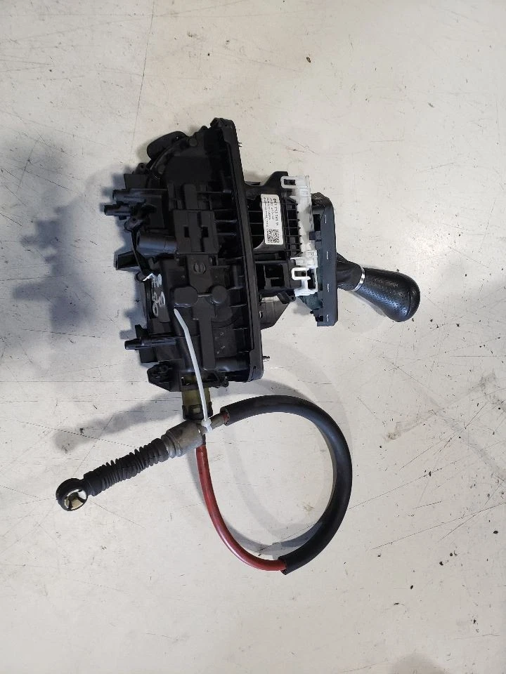 Palanca de cambios automática - Audi A4 B8 2011 Auto Quattro - OEM 8K1713041M   Foto 1 de 4