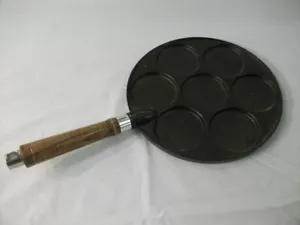 Nordic Ware Pancake Griddle Pan 3" Cakes Wood Handle Pro Cast - Picture 1 of 6