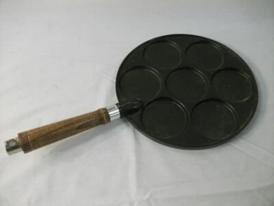 Nordic Ware Pancake Griddle Pan 3" Cakes Wood Handle Pro Cast - Image 1 of 4