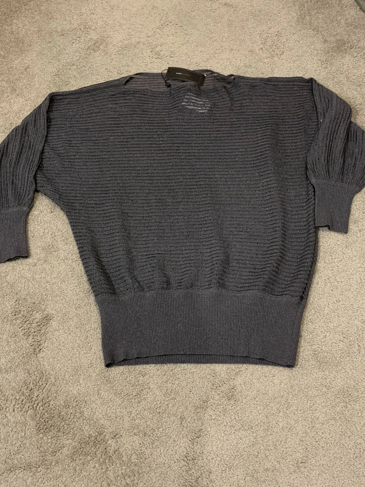 Suéter BCBG Maxazria cinza escuro brilhante manga dolman tamanho XL decote barco novo - Imagem 1 de 4