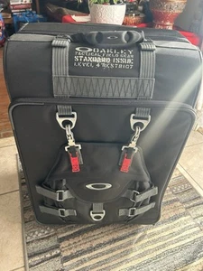 Oakley Luggage Bag Tactical With Dollars And Handlebar - Picture 1 of 11