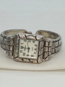 Geneva Ladies Watch No. 7008  Mop Silver Tone Quartz Japan Movement Need Battery - Picture 1 of 3