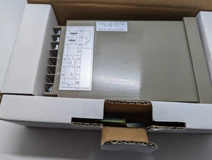 DD5-0301 CMN Sigma Systems Temp Controller type J - Picture 1 of 6
