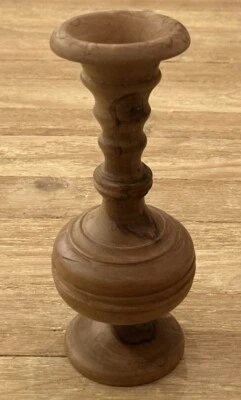 Ваза с деревянными бутонами ручной работы деревенская домашняя богемная натуральная ремесленная 8 3/4 дюйма в высоту - Изображение 1 из 4