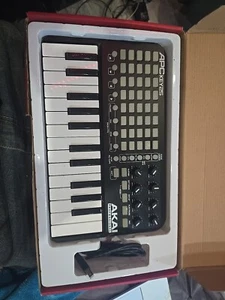 Akai Professional APC Key 25 MK1 MIDI Keyboard Controller works w/Ableton Live - Picture 1 of 2
