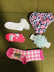 Toddler Little Girl White Heart Lace Socks W/Bonus Socks , Hair Piece & Bottoms - Picture 1 of 1