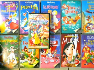 Vhs - Lot 12 cassettes  Disney classiques - versions française - Imagen 1 de 3