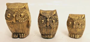 Ottone 🦉 Famiglia Gufo di 3 statuine decorative vintage = peso totale oltre 1 libbra - Foto 1 di 13