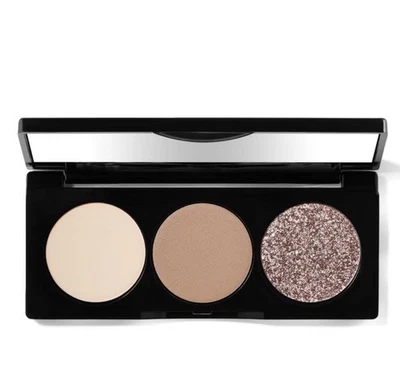 Trío de sombras de ojos Bobbi Brown The Essential - grises cotidianos nuevo en caja $47 Foto 1 de 4