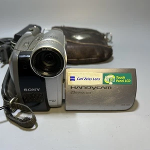 Sony DCR-HC27E MiniDV Handycam Camcorder Video Camera - Silver - Case - Picture 1 of 17