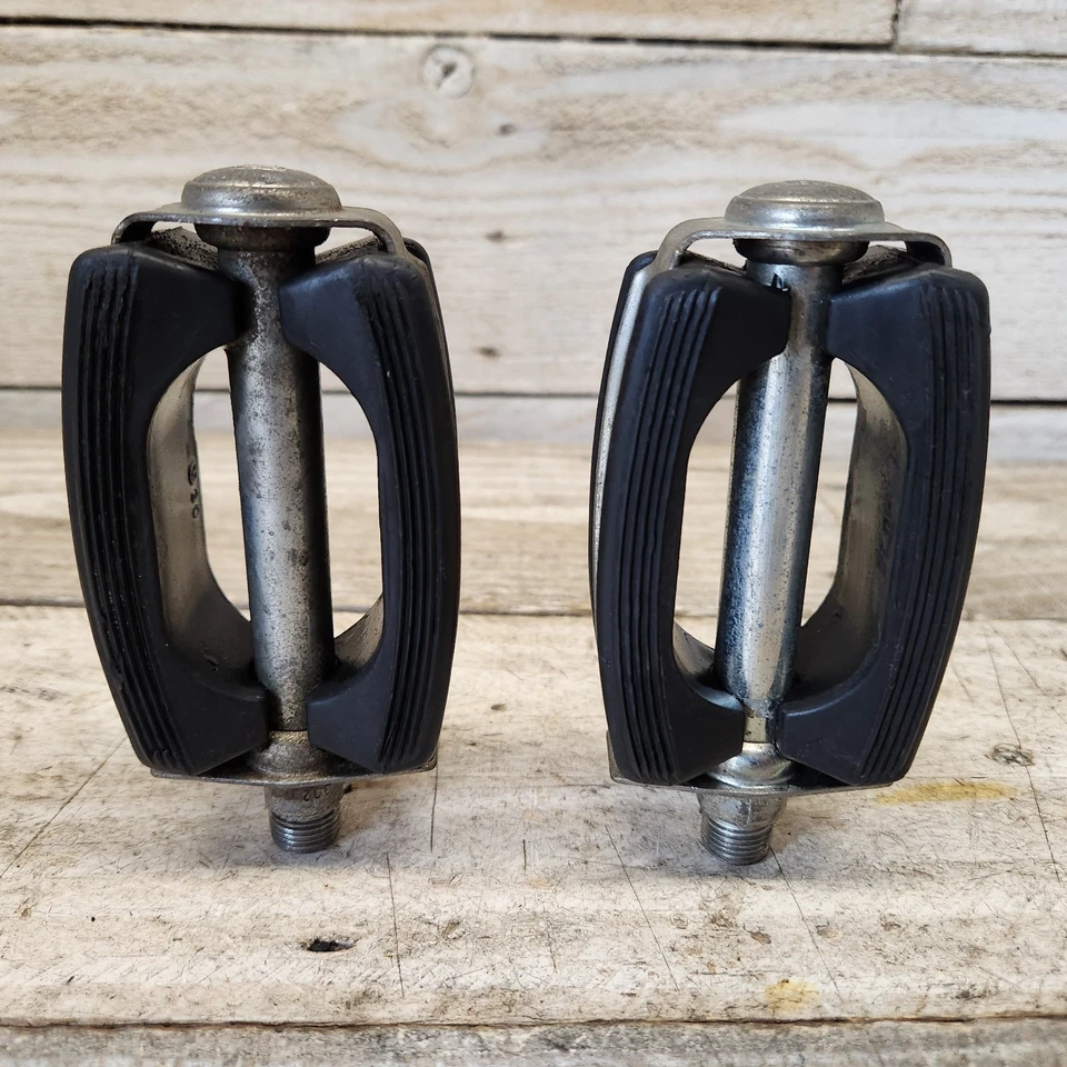 1960s  UNION Bow Pedals 9/16 Cruiser Muscle Bike Ratrod Cruiser Black - Image 1 of 4