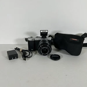 Samsung NX3000 20.3MP Digitalkamera mit 20-50mm II ED Objektiv getestet mit SD + Tasche - Bild 1 von 23