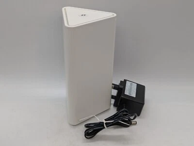 Technicolor OWA0131 dual-band WiFi 6 network range extender booster +power cable - Image 1 of 4