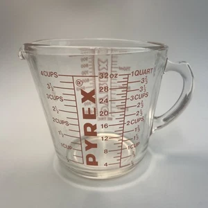 Vintage 1930s-40s PYREX 532 Glass Measuring Cup, D Handle, 1 Quart 4 Cups 32 Oz - Picture 1 of 5