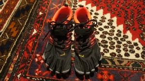 Scarpe da cross-training da donna Vibram FiveFingers V-Train taglia US 8-8,5 17W6604 - Foto 1 di 8