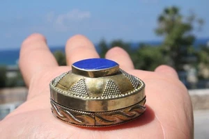 Vintage Silver & Copper PillBox turkeman/afghan Blue Lapis Lazuli gift stash box - Picture 1 of 12