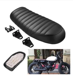 SELLA MOTO CAFE RACER SCRAMBLER SEDILE CUSTOM BIKE NERO ECOPELLE UNIVERSALE - Foto 1 di 6