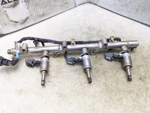 2017-2020 Ford F150 Engine RH Side Lower Fuel Injection Rail HL3E-9S441-AB OEM - Picture 1 of 13