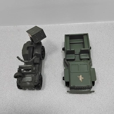 Toys  / Army Jeep  /  Also Soldier Vehicle. - Image 1 of 4