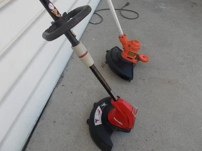 2 herbicidas funcionan bien Se vende como está 120 V HL y B&D sin envío solo selección local Foto 1 de 4