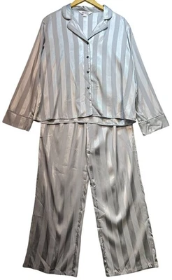 紫丁香+伦敦女式缎面睡衣上衣和睡衣套装 M 码灰色白色条纹 — 第 1/4 张图片