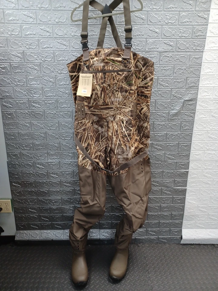 NEW Magellan Outdoors Mens Huntgear Pintsil Breathable 400 Waders-Camo Size 11  - Image 1 of 4