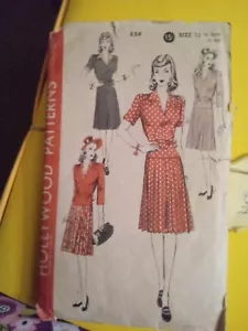 Vintage Hollywood Muster 824 ungeschnittenes Kleid Größe 12 - Bild 1 von 2