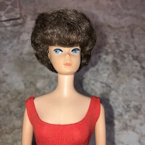 Vintage BARBIE 1960s * BRUNETTE BROWN HAIR * Bubble Cut Barbie * JAPAN - Picture 1 of 8