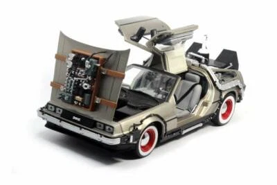 Delorean Metal Car 3 Back To The Future III 1/18 - Image 1 of 4