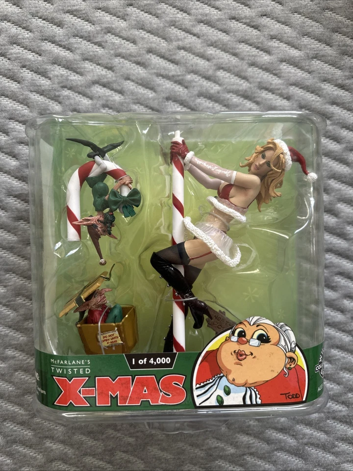 Figura de Navidad McFarlane’s Twisted X-Mas Mrs. Claus Variante Rubia/4K SELLADA Foto 1 de 4