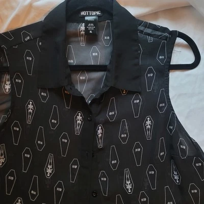 Hot Topic: Ataúd Estampado Esqueleto Tejido Sin Mangas Tanque XL Gótico Halloween Macabro Foto 1 de 4