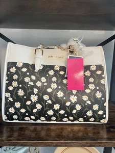 Betsey Johnson Xobeca Tote Bag Chain Handles Floral Daisy with Charm New - Picture 1 of 11