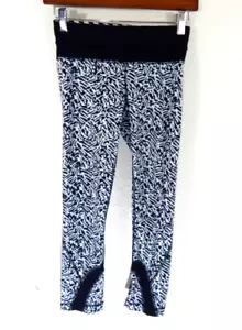 Lululemon Damen 2 Leggings Run Inspire Crop II angeraut Tier Luxtreme gebraucht, in einwandfreiem Zustand - Bild 1 von 3