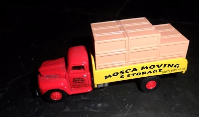 Golden Wheels 1950-е шасси Ford с кузовом фургона «Mosca Moving & Storage» H.O. Датчик - Изображение 1 из 4
