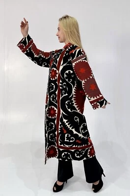 Handmade Upcycled Uzbek Suzani Embroidery Chapan Coat/Robe/Kaftan/Kimono Vintage - Image 1 of 4