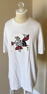 TNF THE NORTH FACE PARA HOMBRE En caja con logotipo gráfico con logotipo de hongo L blanca - Imagen 1 de 6
