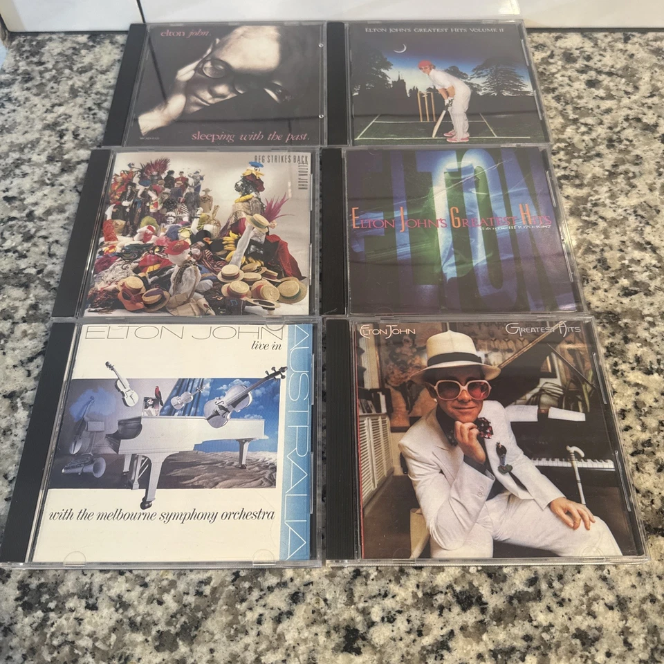 (CD-450) Collection of CD Albums by Elton John Lot 6 Foto 1 de 4