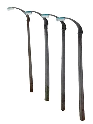 TD50 1950s Concrete Lampposts (x4) OO scale model railway scenics unpainted - Image 1 of 4
