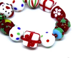 Christmas Winter Ugly Sweater Jewelry Lampwork Glass Beads Chunky Bracelet BEEA - Picture 1 of 3