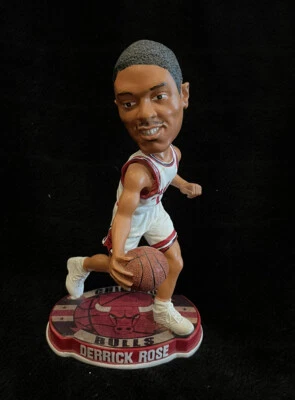 Derrick Rose #1 Forever Collection Bobblehead Legends of The Court Chicago Bulls Foto 1 de 4