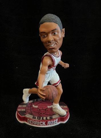 Derrick Rose #1 Forever Collection Bobblehead Legends of The Court Chicago Bulls Cover