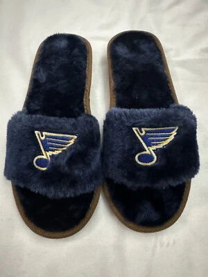 St. Louis Blues NEW Womens Small Slippers. Hockey NWT NHL. Great Gift. - Image 1 of 4