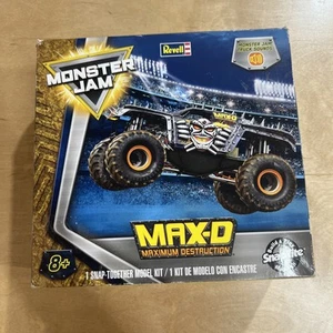 Revell Monster Jam Max-D Snap Together Model Kit (read) - Imagen 1 de 5