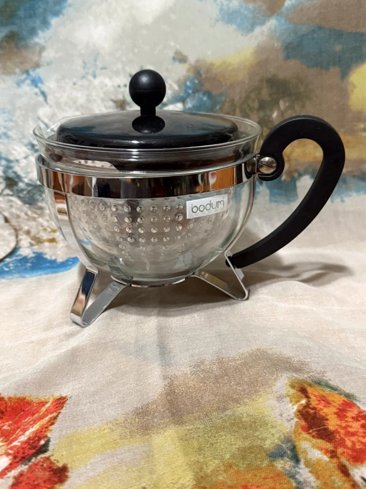 Bodum, Swiss, Chambord, 4 Cup Glass Tea Teapot with Infuser, Made In Switzerland - Image 1 of 4
