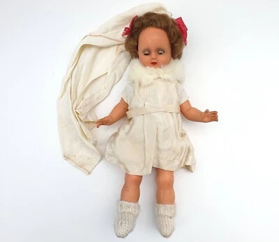 ANCIENNE POUPÉE 35 CM HABILLÉE         MARQUE GÉGÉ    JOUET ANNÉES 60 - Photo 1/4