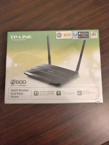 TP-Link N600 300 Mbps 4-Port 10/100 Wireless N Router (TL-WDR3500) - Picture 1 of 8