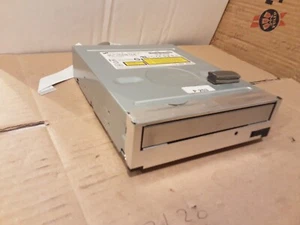 HL Data Storage GSA-4040B DVD±RW/DVD-RAM Multi-Writer - Afbeelding 1 van 4