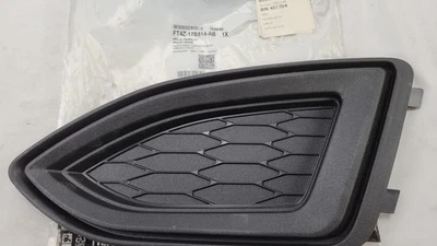 Крышка левой противотуманной фары Ford Edge 2015-2018 без отверстия FT4Z-17B814-AB - Изображение 1 из 3