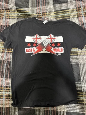 Camisa CM Punk AEW Original Roja/Blanca/Negro Logo BITW - Para Hombre Talla S Foto 1 de 2