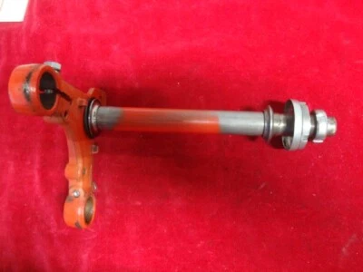 1980 年本田 CT110 Trail 110 下三叉树、赛车、帽子、螺母、夹子螺栓。 — 第 1/4 张图片